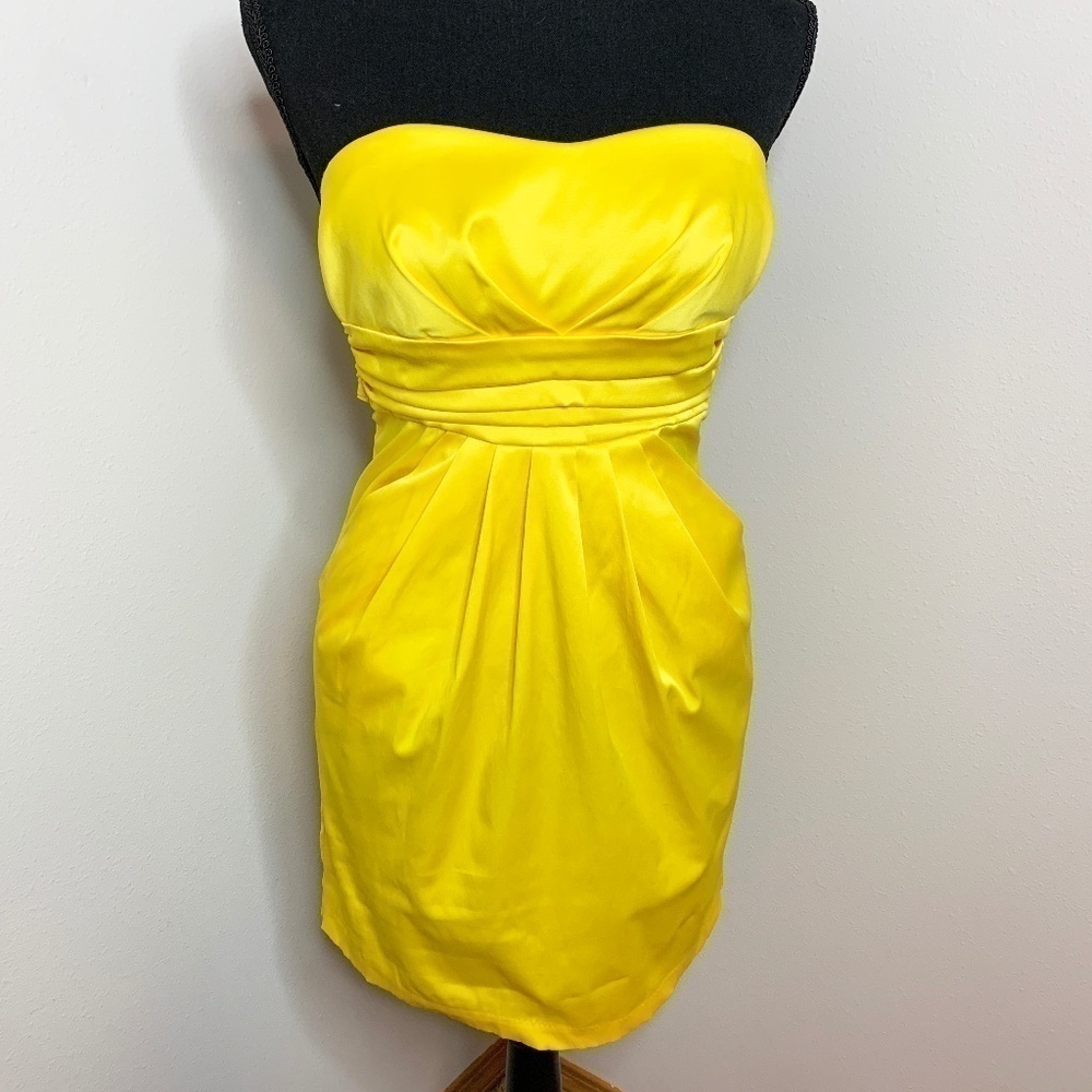 Wishes Strapless Mini Yellow Dress with Pockets